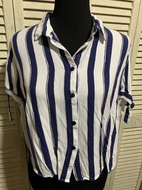 Forever 21 White and Navy Striped Top